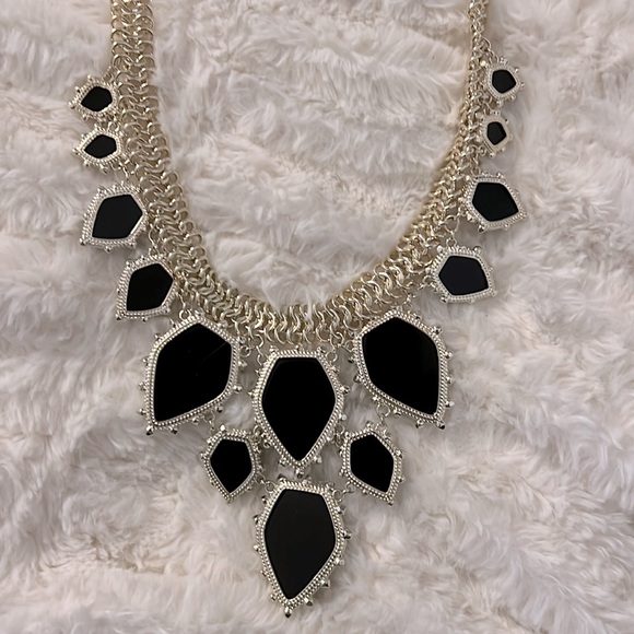*VINTAGE* NWOT Kendra Scott Gretchen Statement Necklace in Gold w/ Black - Picture 4 of 4